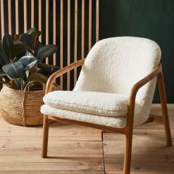 Fabrique de Styles Fauteuil en tissu bouclette crème et pieds en frêne - Element* Fauteuils
