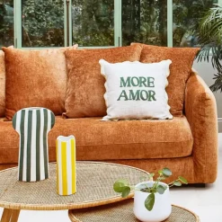 Fabrique de Styles Housse de coussin brodé " More Amor"' en coton écru et vert 45x45cm - Lumi* Coussins Et Housses