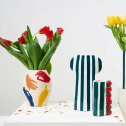 Fabrique de Styles Vase en porcelaine émeraude et rouge fraise h18.5cm - Mocoa* Vases Et Soliflores